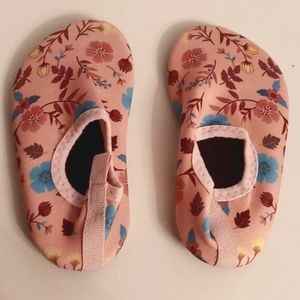 4/$25 BomKinta toddler water shoes
